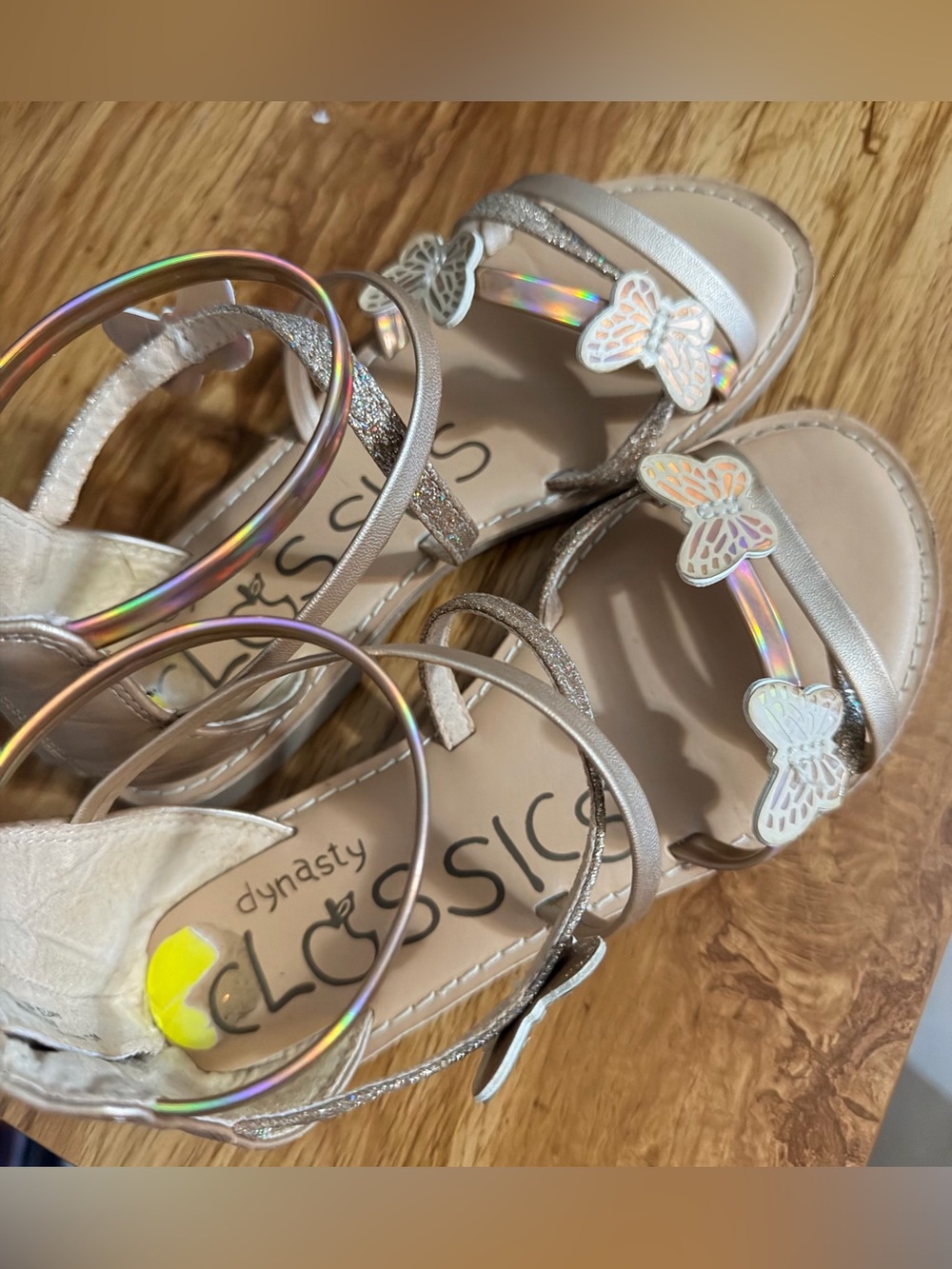 Kids' Iridescent Butterfly strappy Sandals - Pink/Champagne